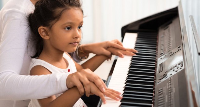 Pianoles of keyboardles bij Popschool Wassenaar
